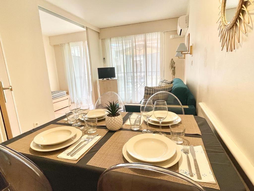 Les Rivages 2P Terrasse Parking Apartman Menton Kültér fotó