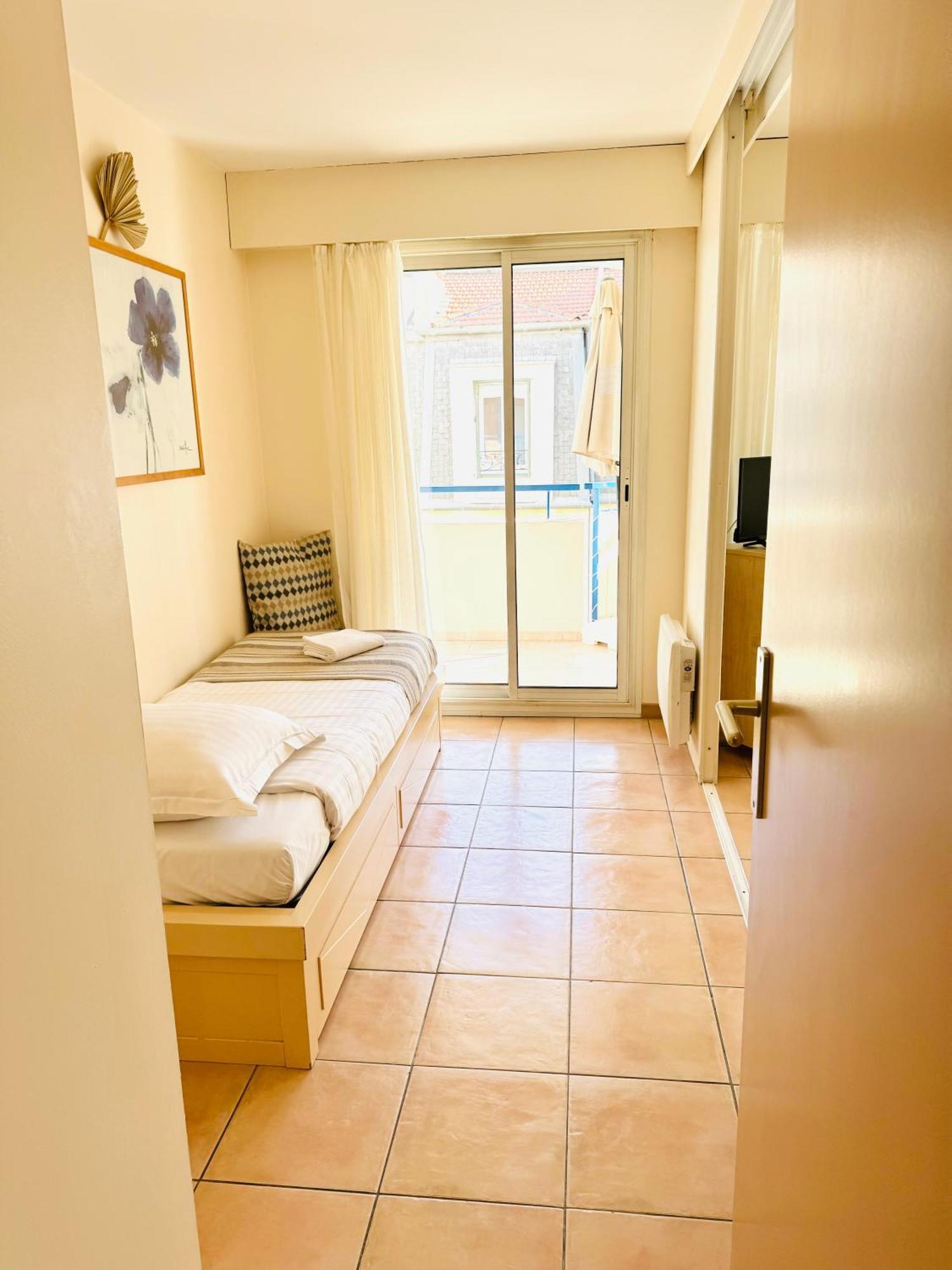 Les Rivages 2P Terrasse Parking Apartman Menton Kültér fotó