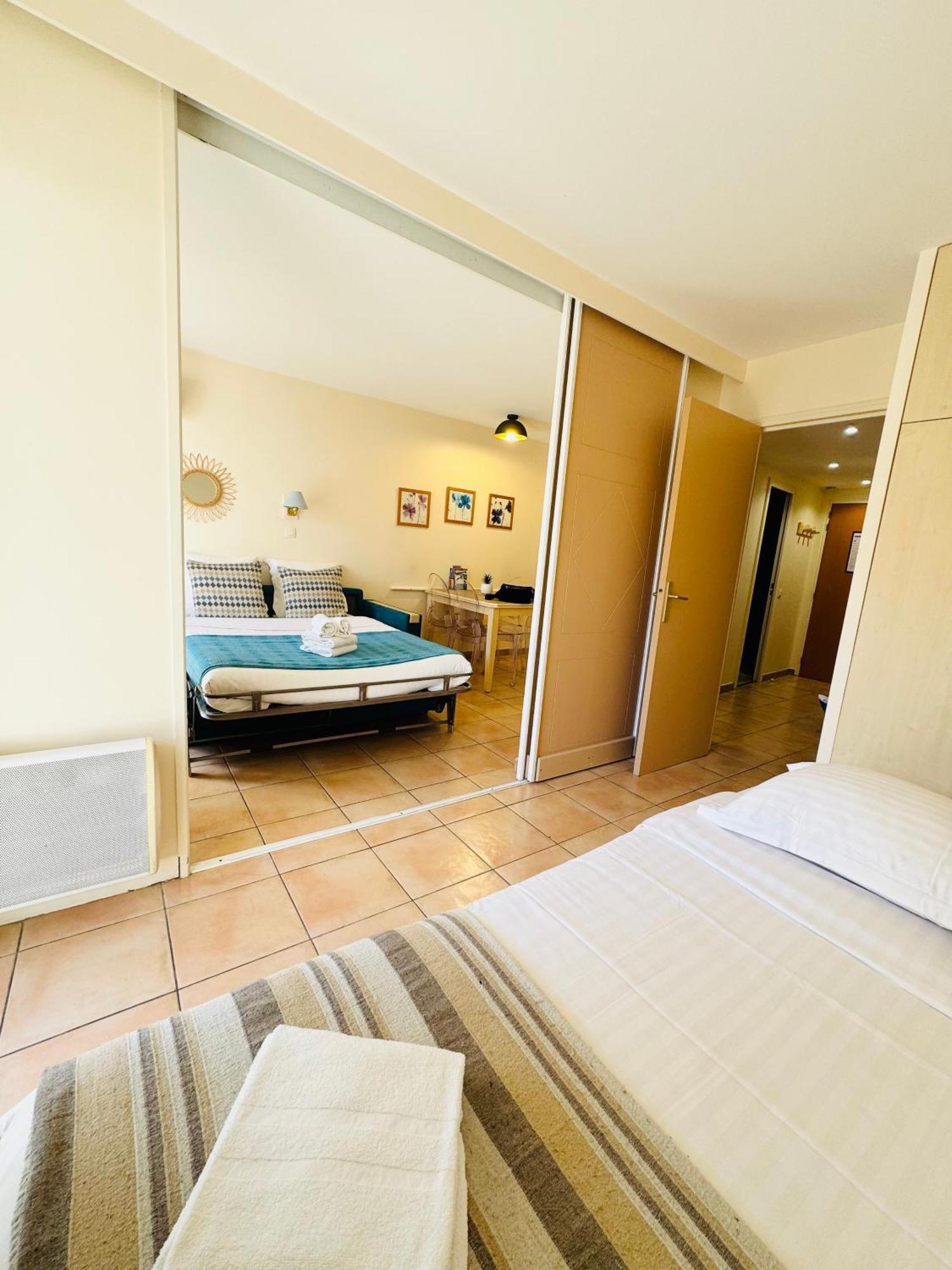 Les Rivages 2P Terrasse Parking Apartman Menton Kültér fotó