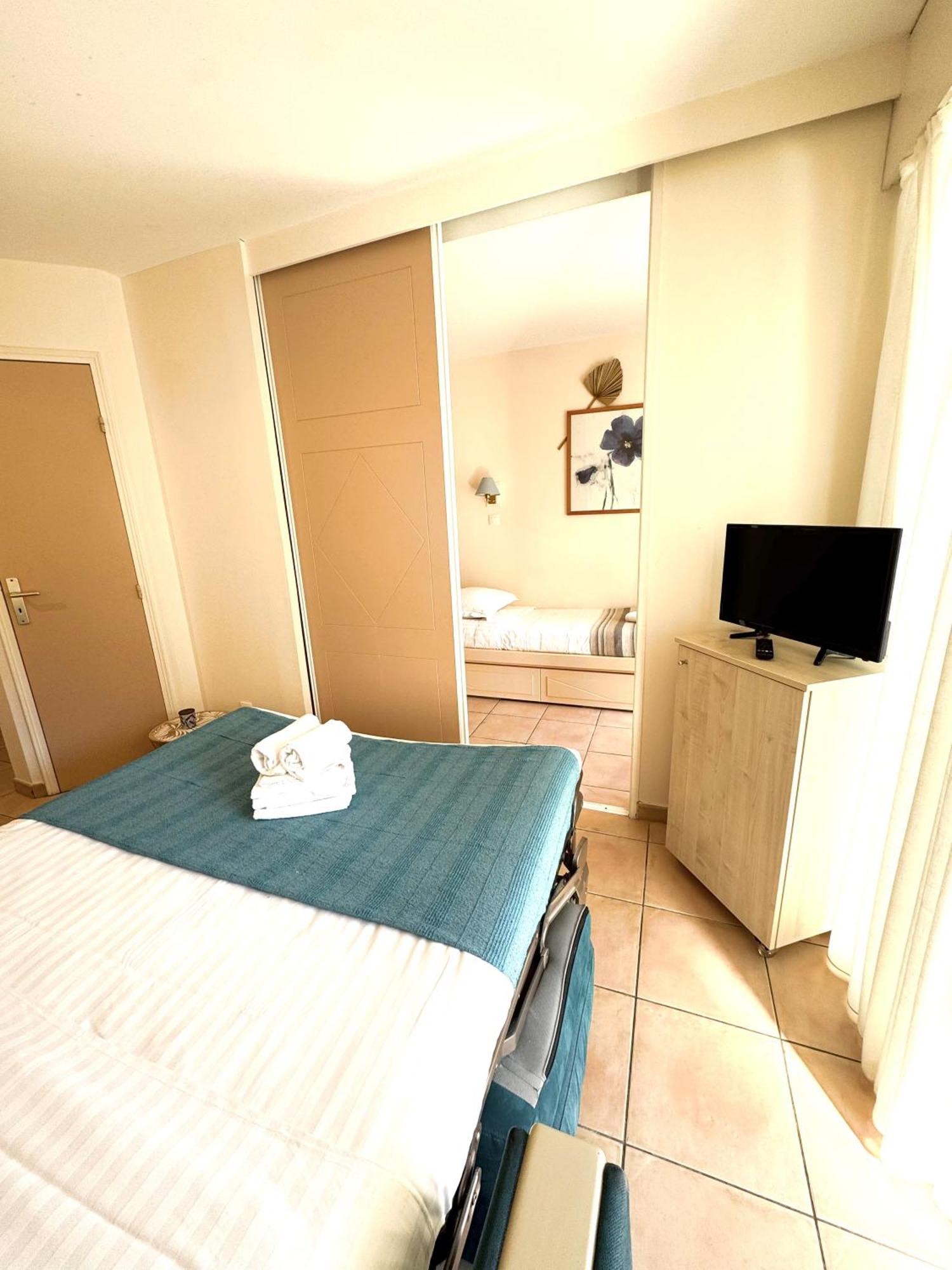 Les Rivages 2P Terrasse Parking Apartman Menton Kültér fotó