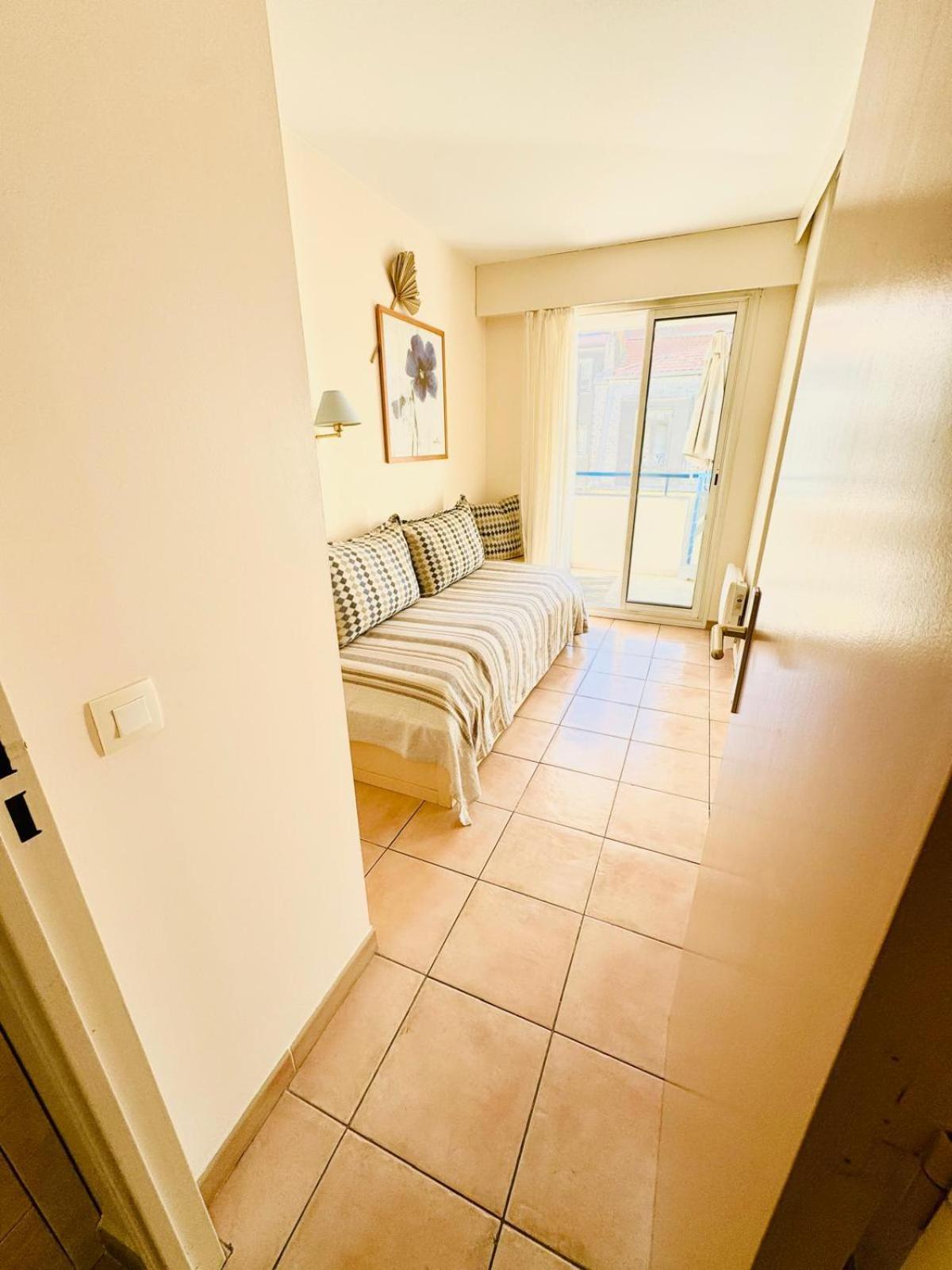 Les Rivages 2P Terrasse Parking Apartman Menton Kültér fotó