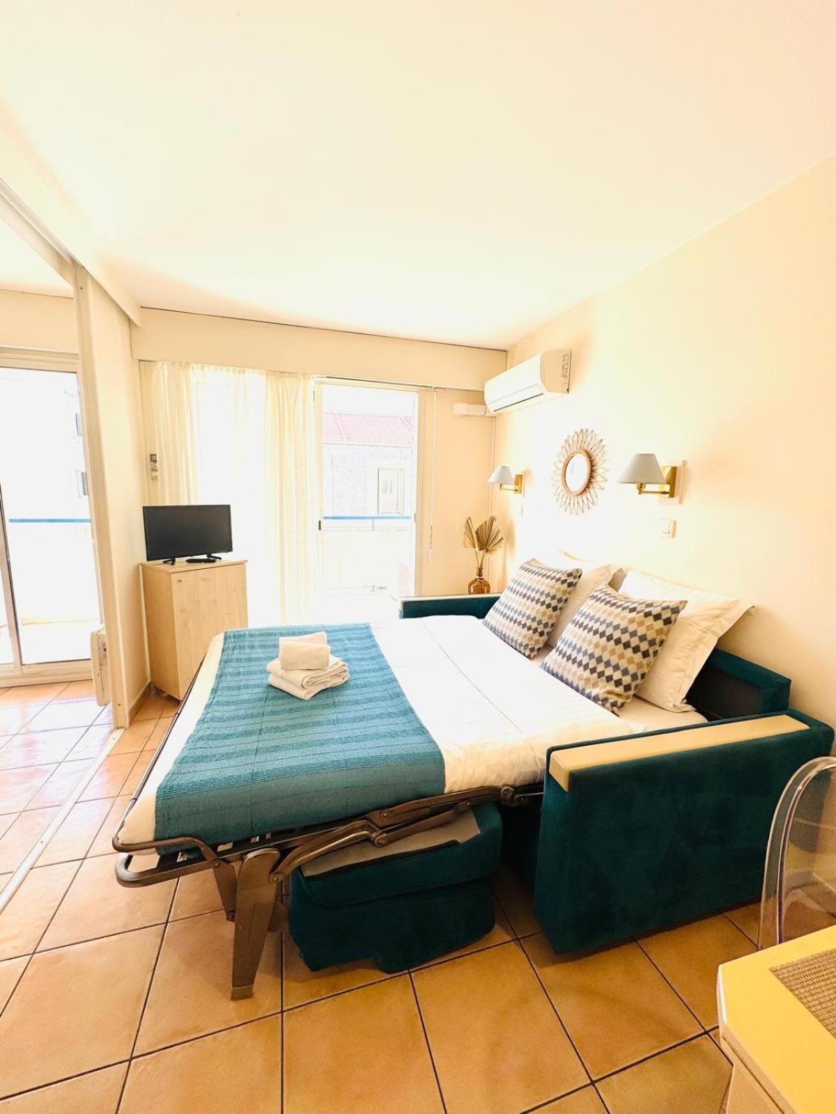 Les Rivages 2P Terrasse Parking Apartman Menton Kültér fotó